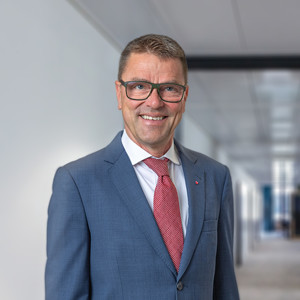 Dipl. Wirt. Ing. (FH) 
		Wolfgang von Poellnitz