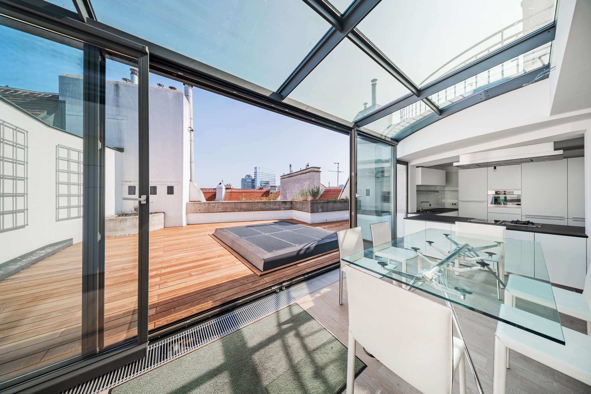 Above the rooftops of Vienna’s city center