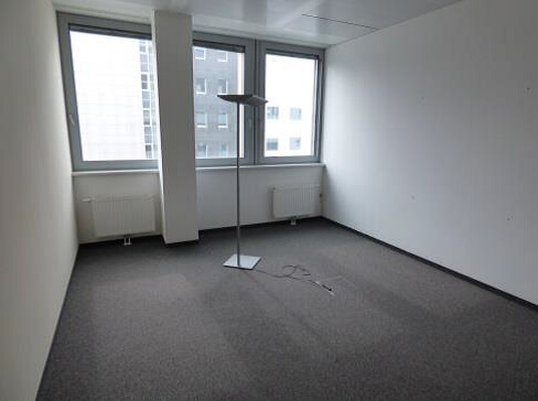 E-Zone - Top-Neubau an der U-Bahn