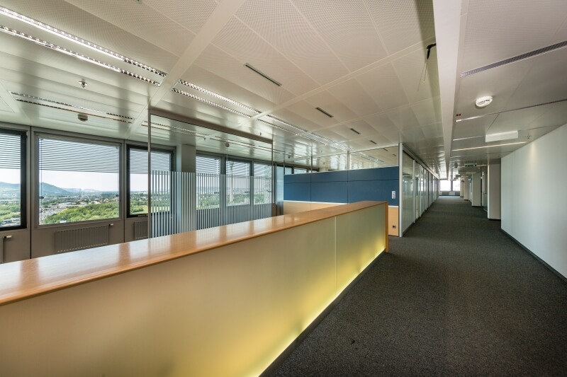 ARES TOWER Moderne Büros mit Weitblick!