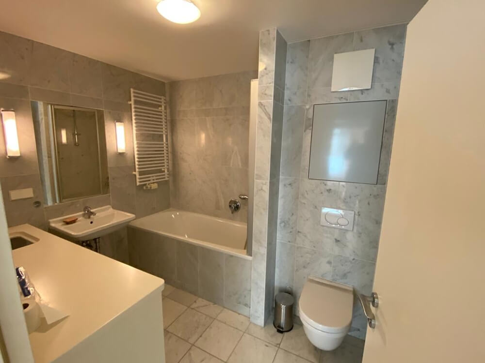 8,000 m² park-like complex – top-design new build in Toskanahof – fully furnished!