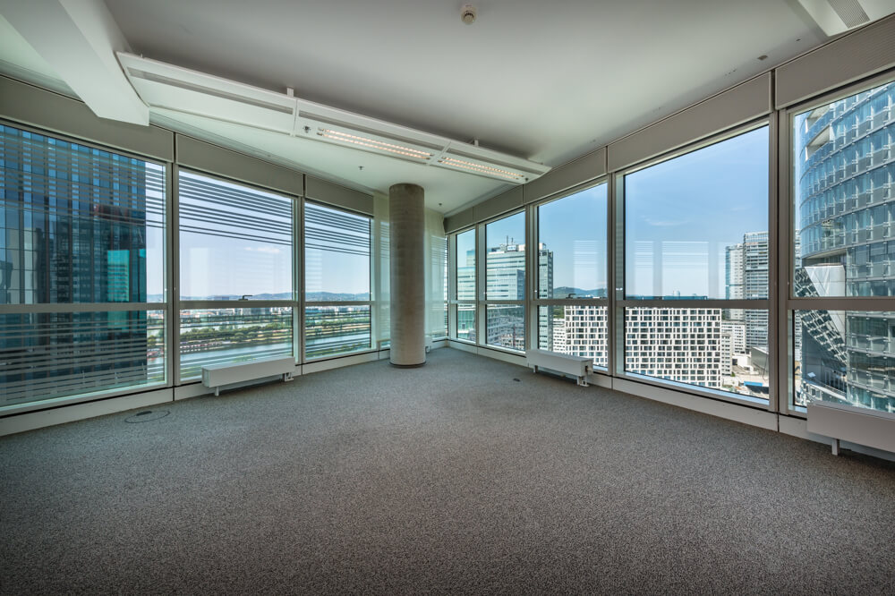 TECH GATE - Flexible office space in the tower