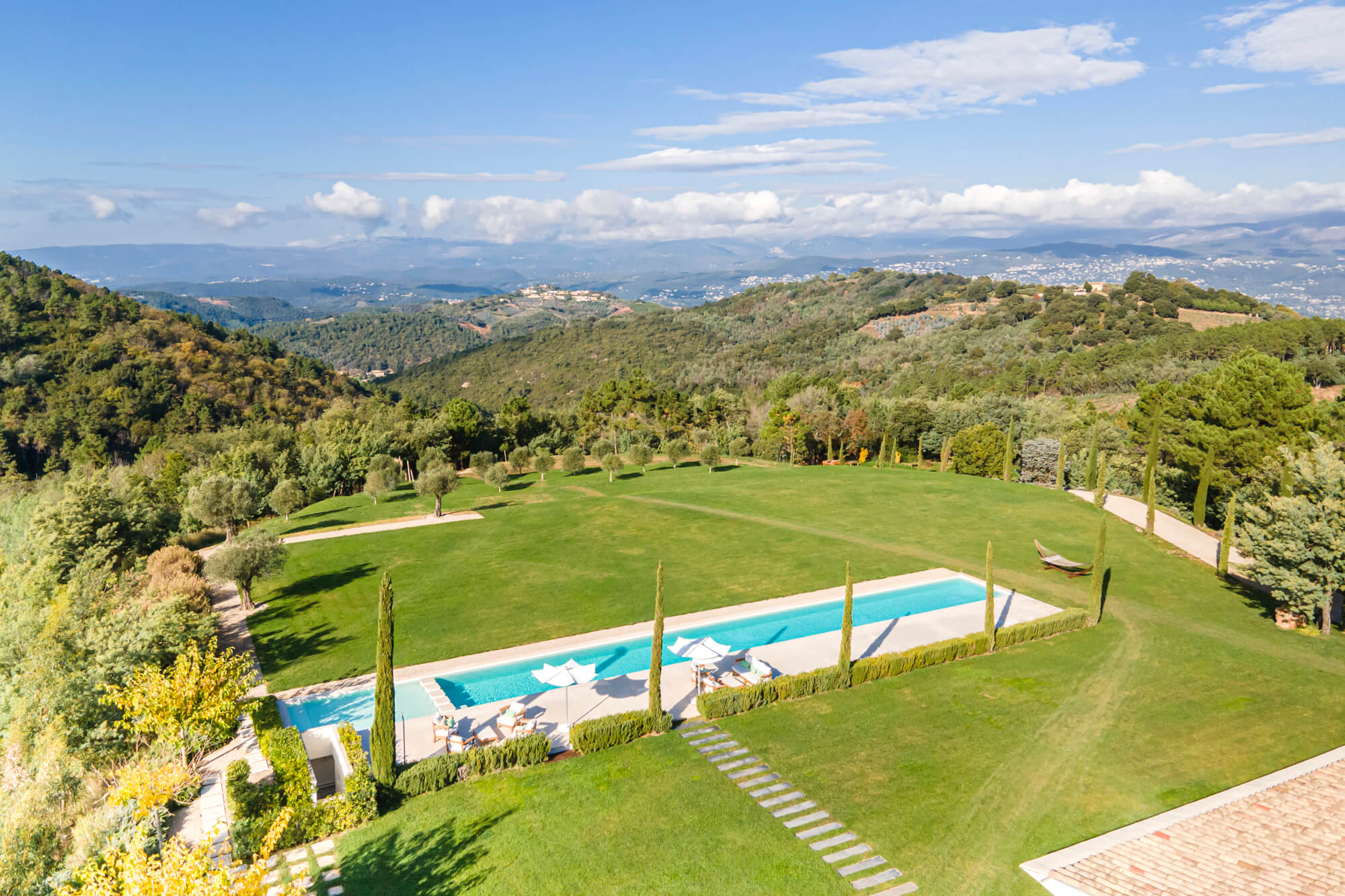 Stunning architect villa near Cannes