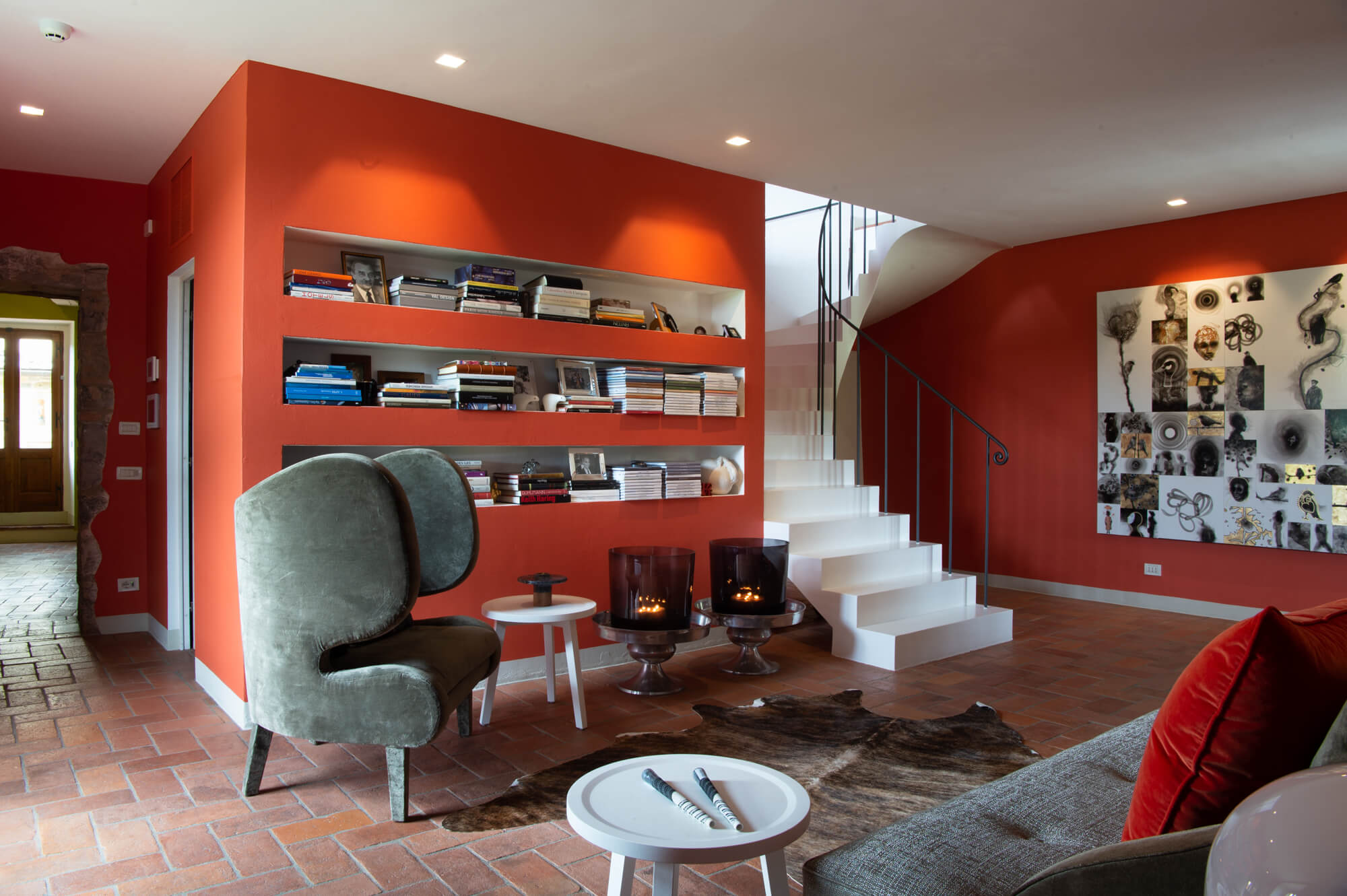 Großes Landhaus mit modernen Elementen und Pool in der Toskana