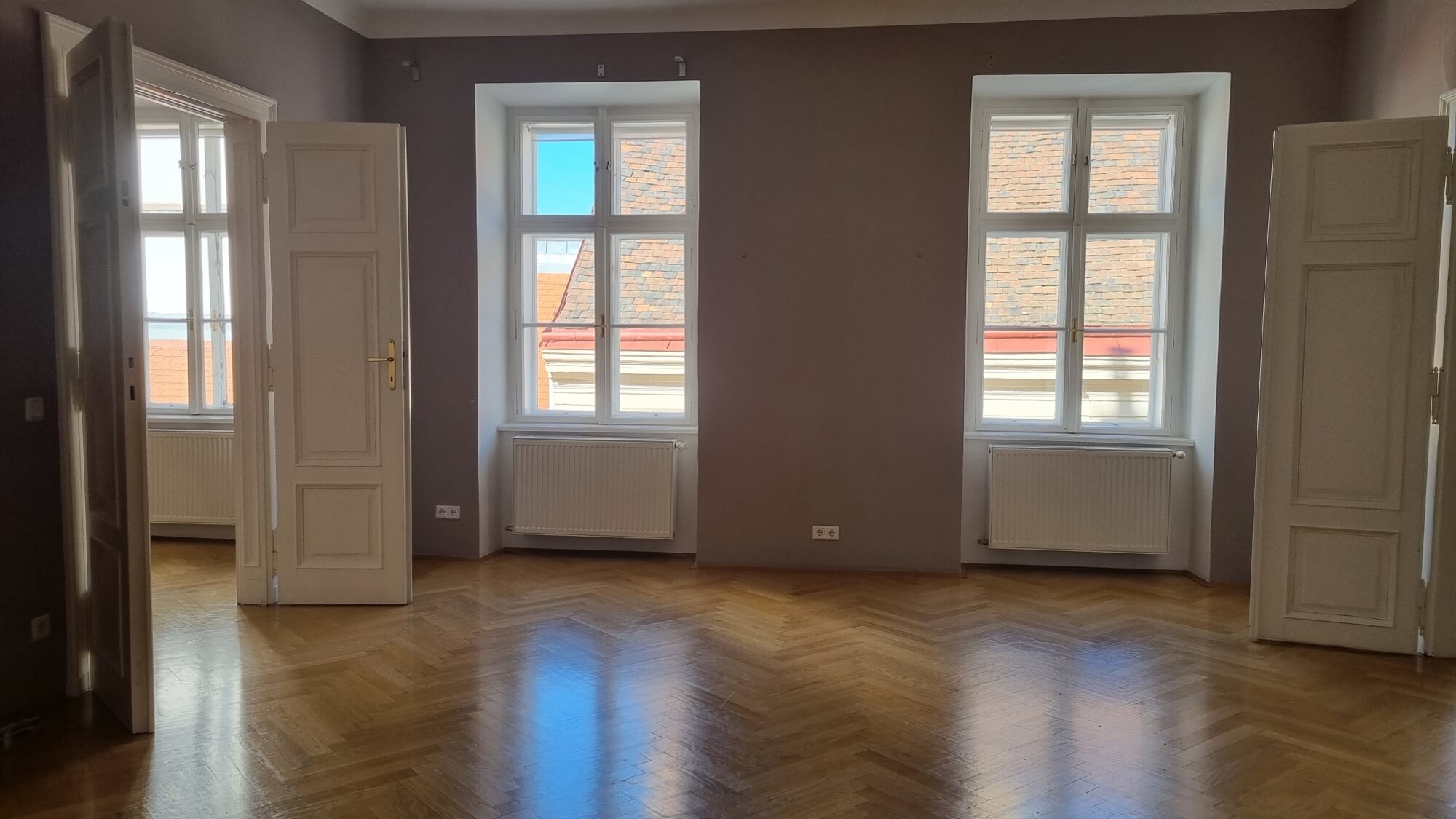 wunderschöne Altbauwohnung - beste Lage - 4.Liftstock