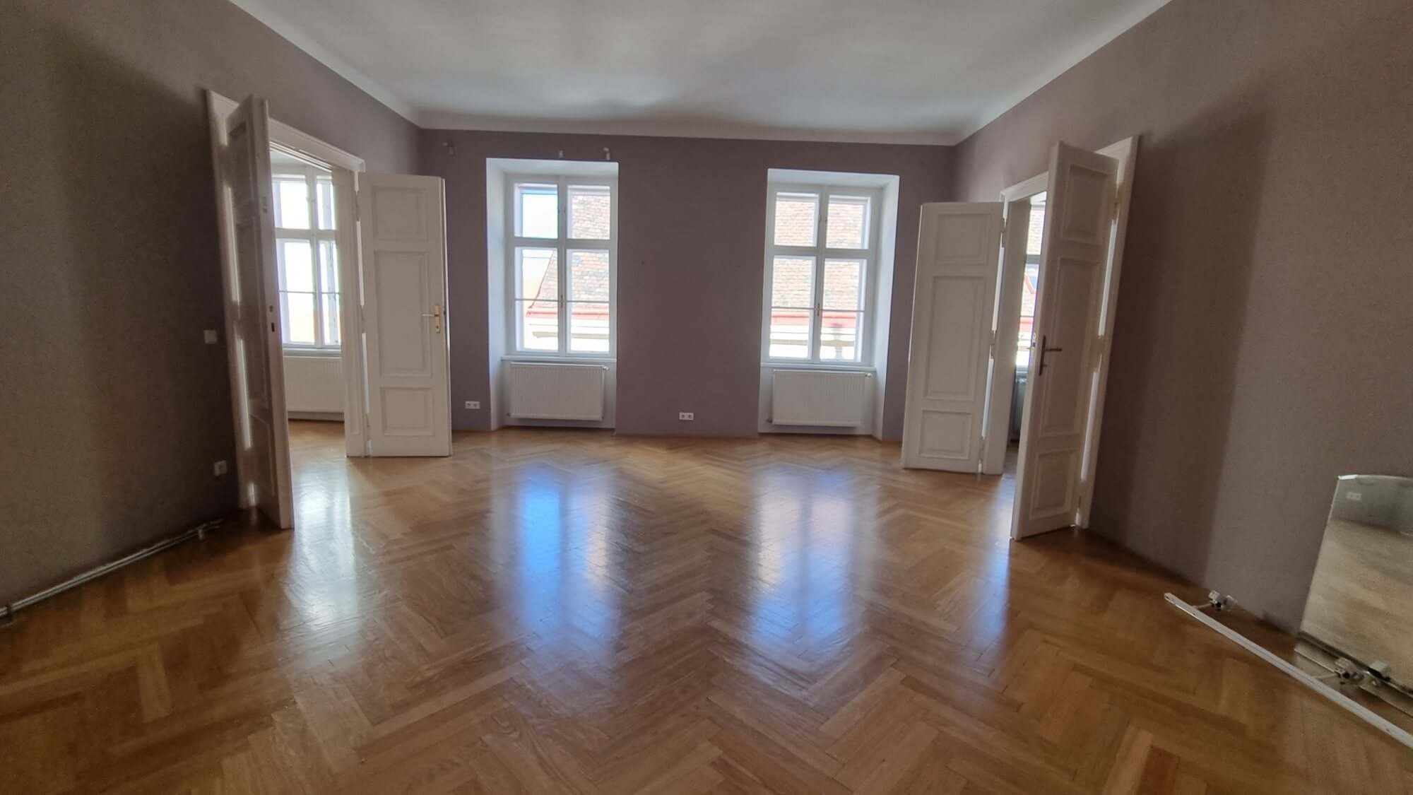 wunderschöne Altbauwohnung - beste Lage - 4.Liftstock