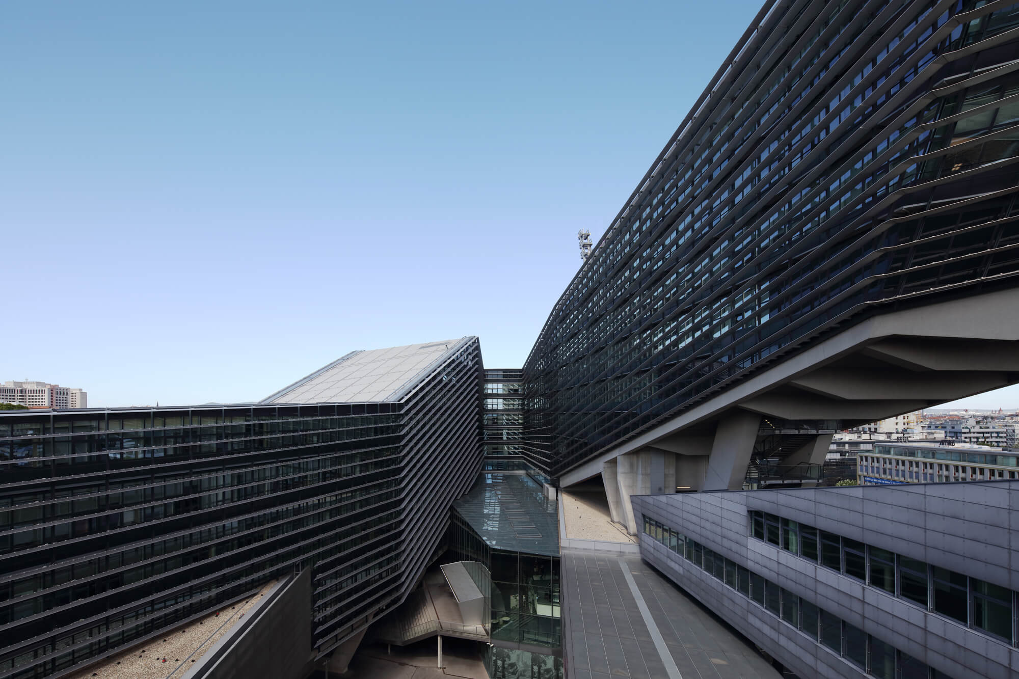 T-CENTER - Landmark building in Neu Marx