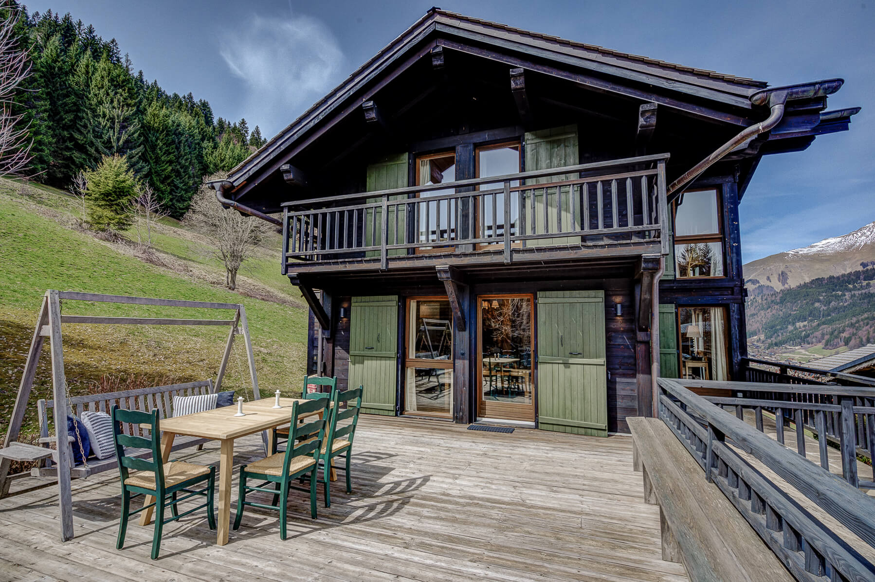 Chalet with panoramic views over Morzine and the mountains.