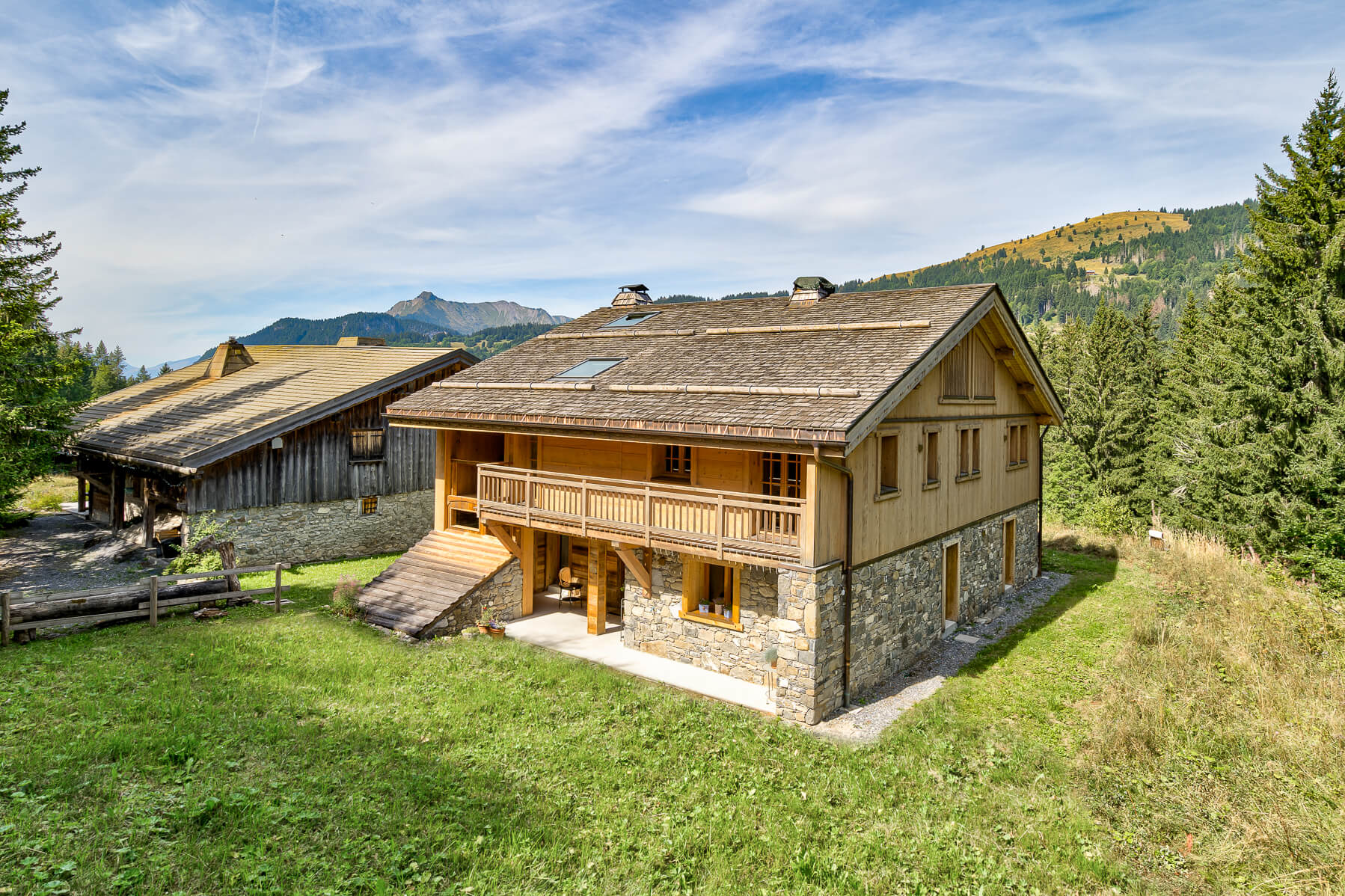 Ski-in Ski-out Chalet in Les Gets