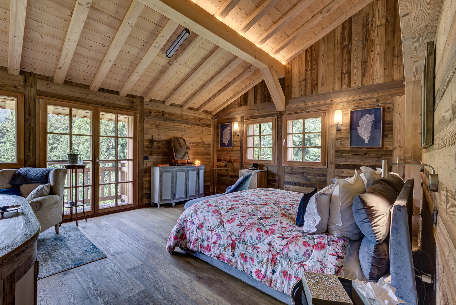 Ski-in Ski-out Chalet in Les Gets