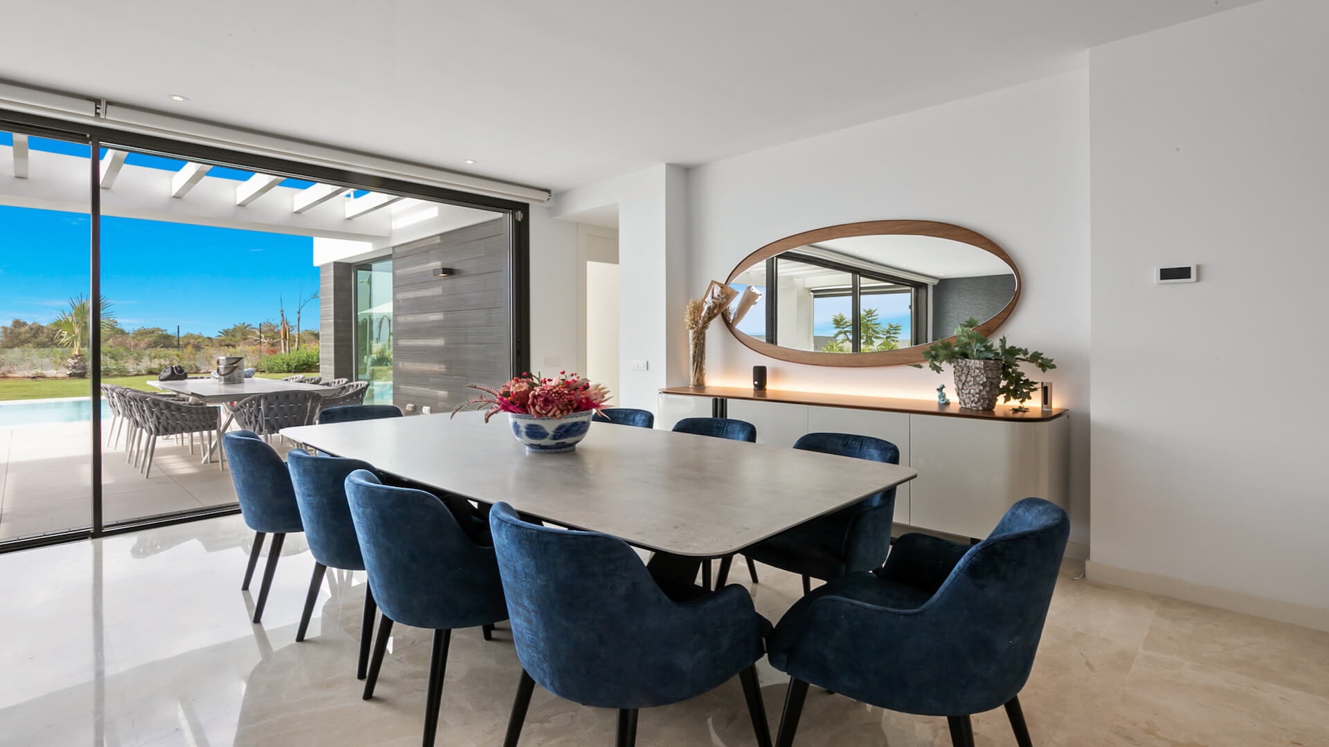 Luxury living in a gated community near Cabopino