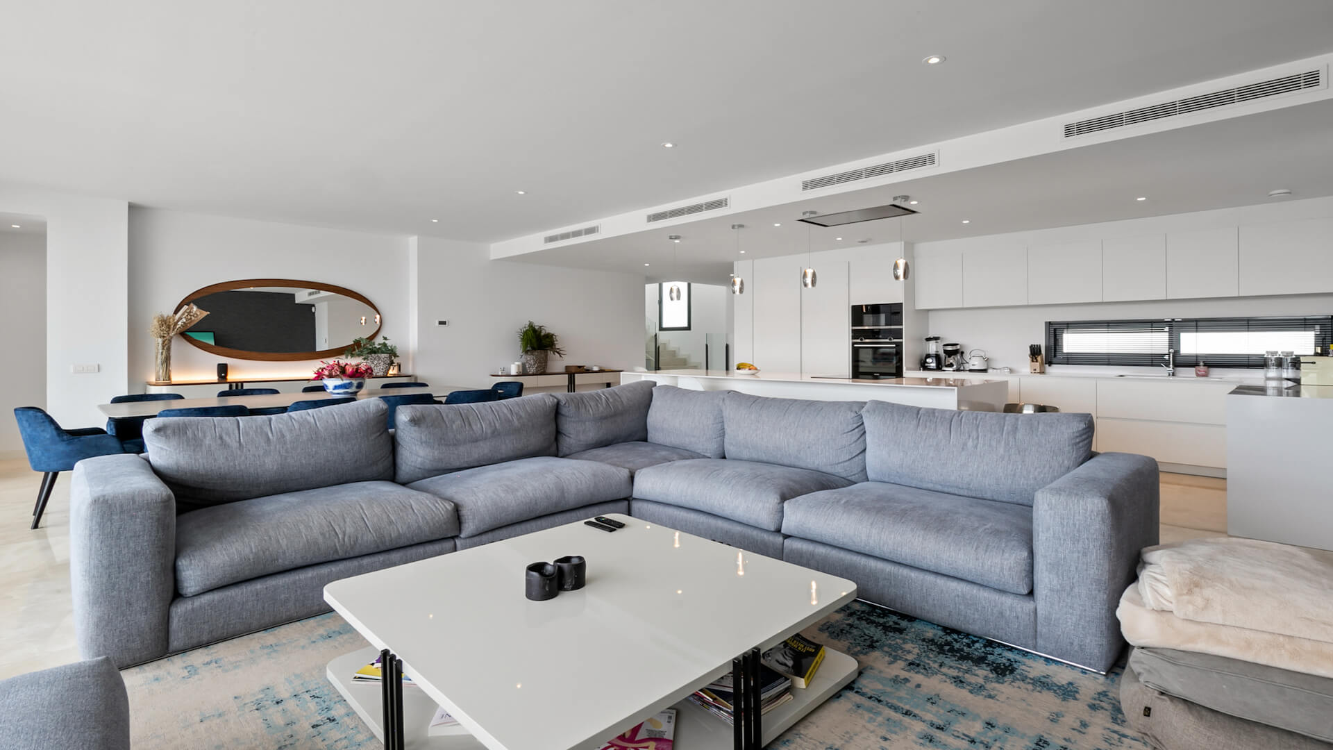 Luxury living in a gated community near Cabopino