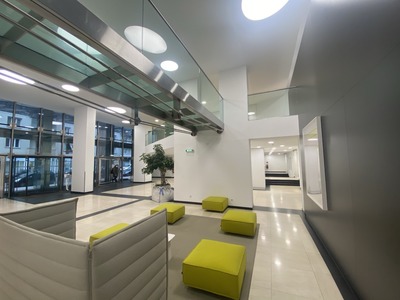 OC4 - Top office space near TU