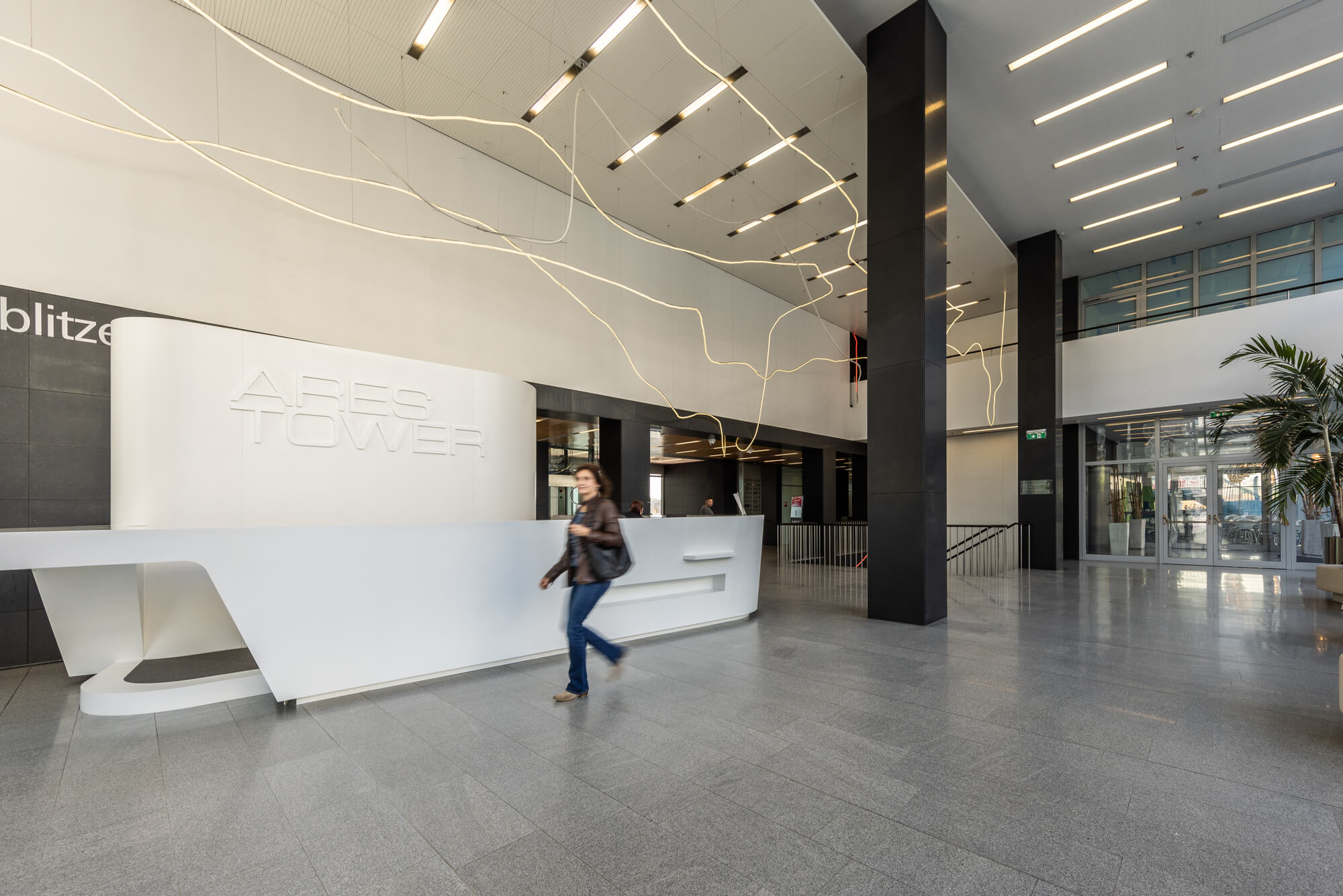 ARES TOWER Moderne Büros mit Weitblick!