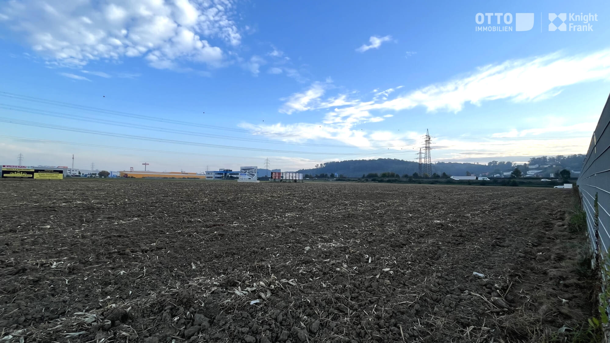 Sankt Florian business park right at the A1