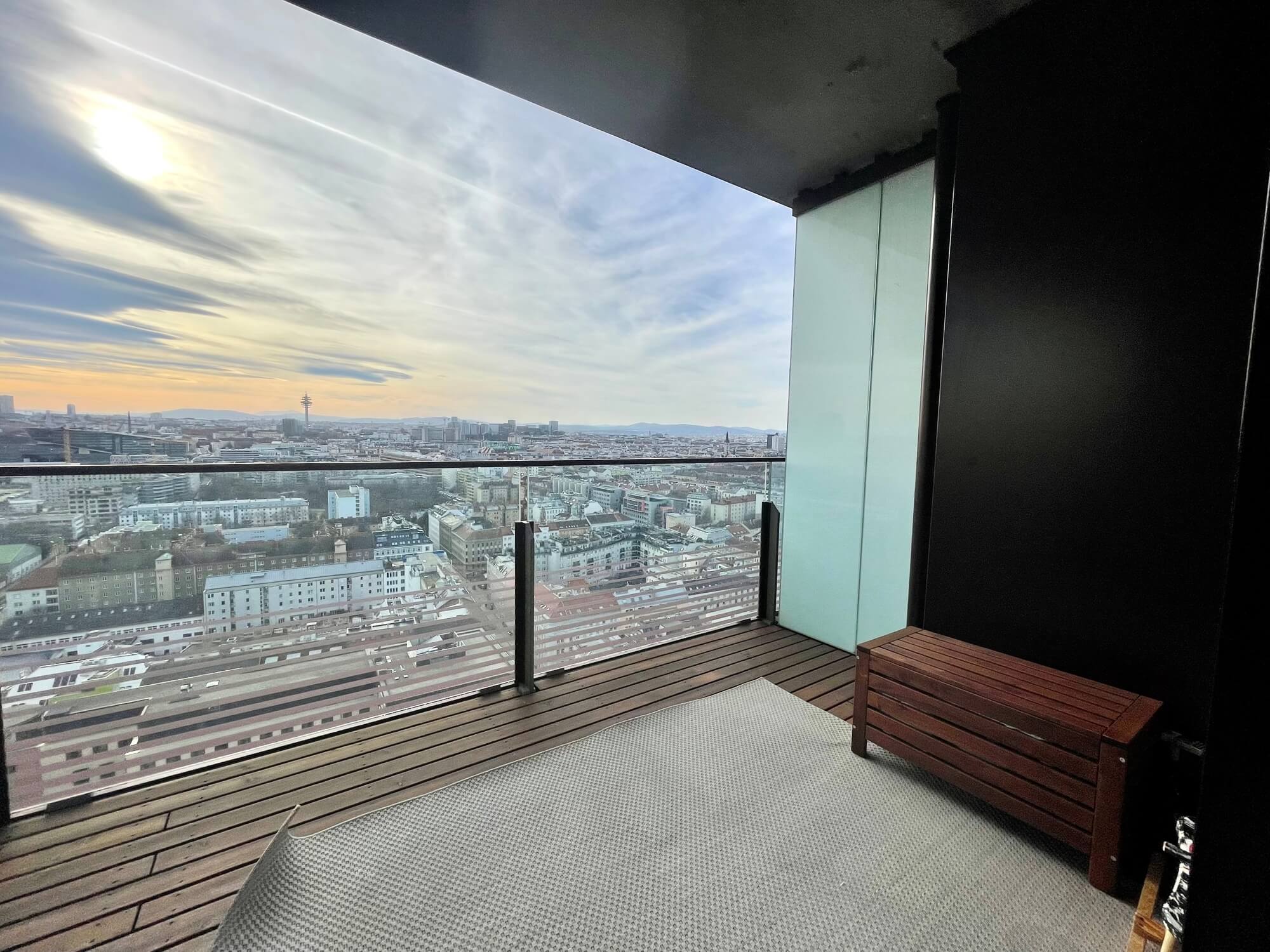 23. Stock - TrIIIple -  komplett möbliert - zur Miete