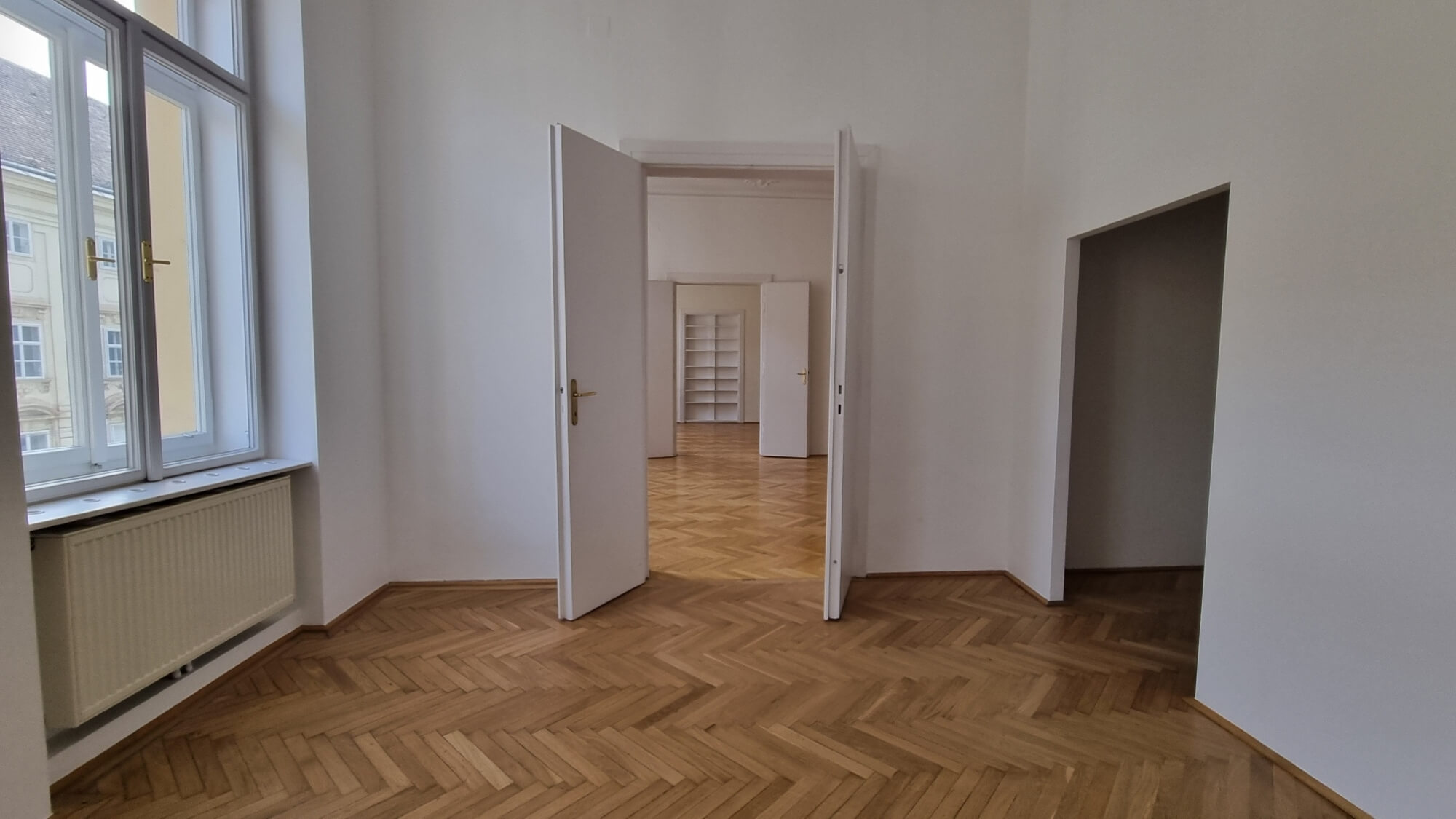 Klassischer Altbau 5 Zimmer beim Theresianum