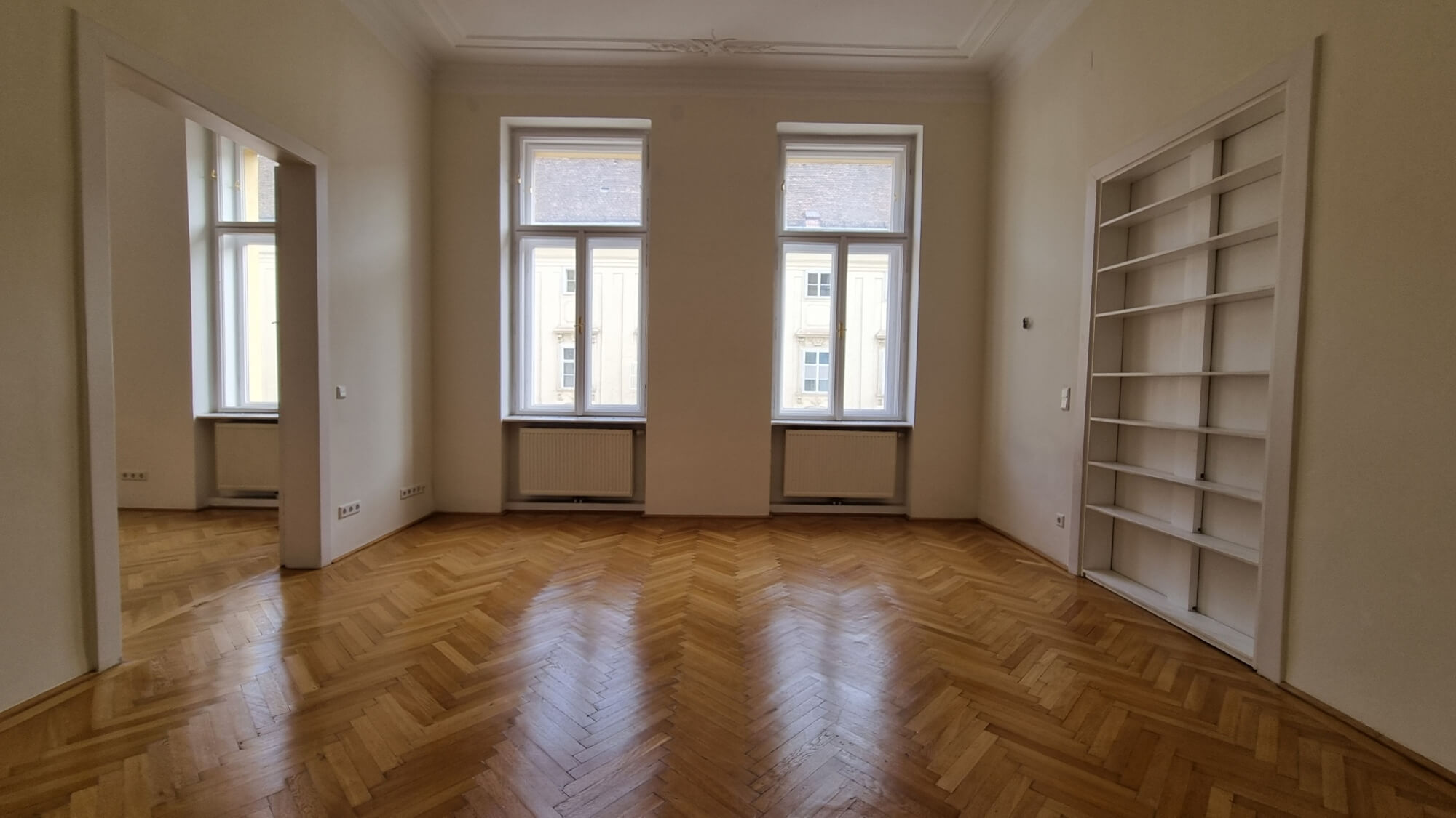 Klassischer Altbau 5 Zimmer beim Theresianum