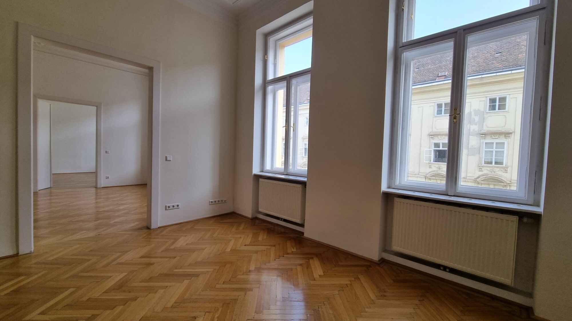 Klassischer Altbau 5 Zimmer beim Theresianum