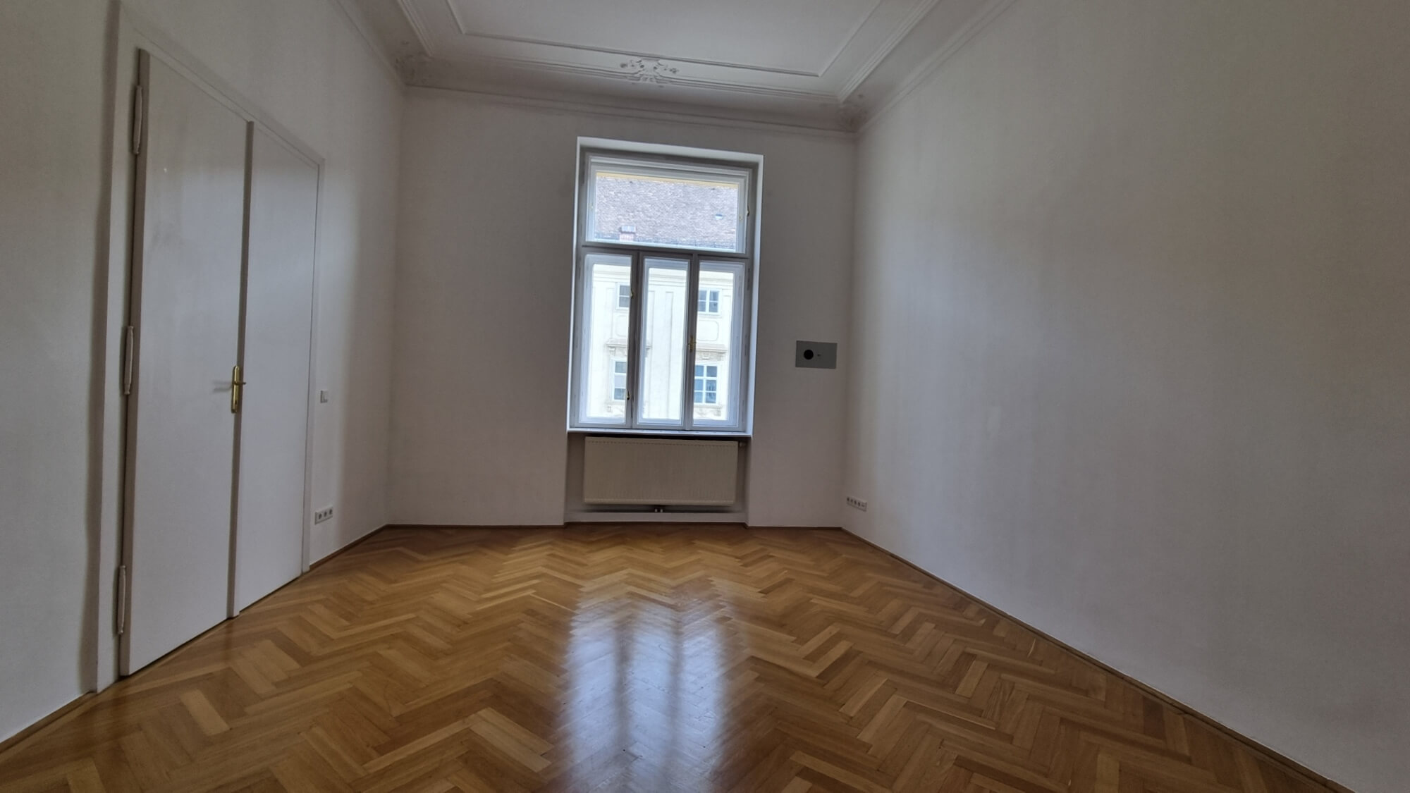 Klassischer Altbau 5 Zimmer beim Theresianum