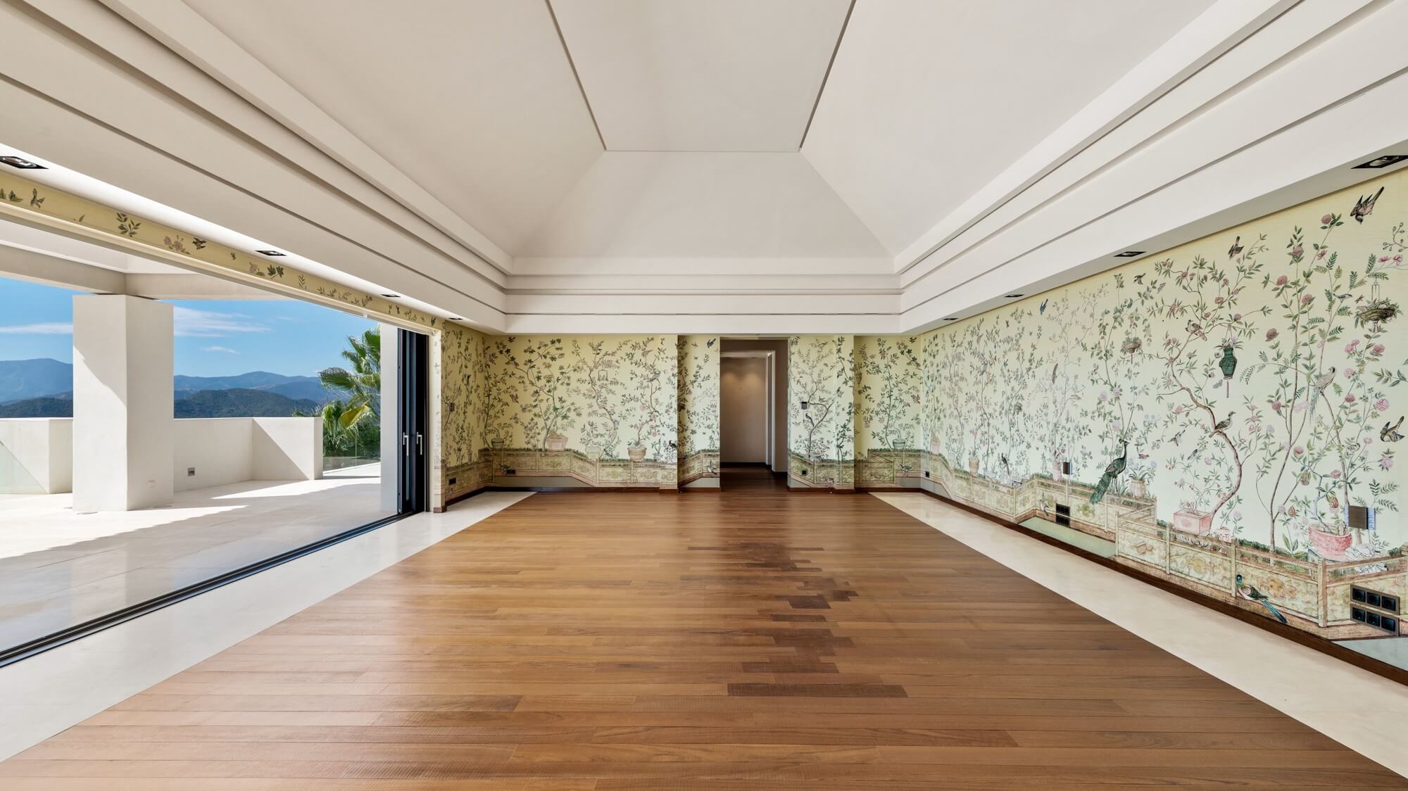 Luxurious Residence in an Unmatched Setting - La Zagaleta Resort