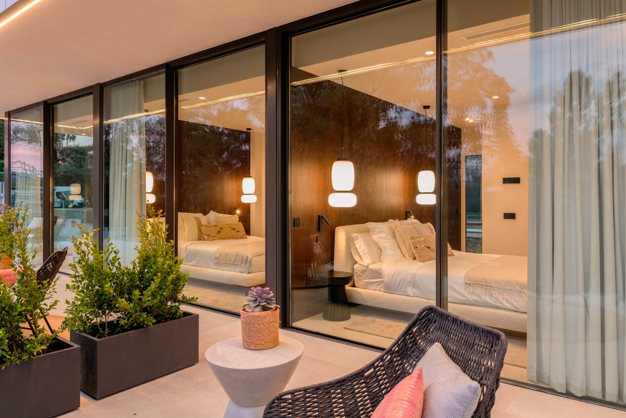 Exquisite Residence: Luxury Villa in La Cerquilla, Nueva Andalucia