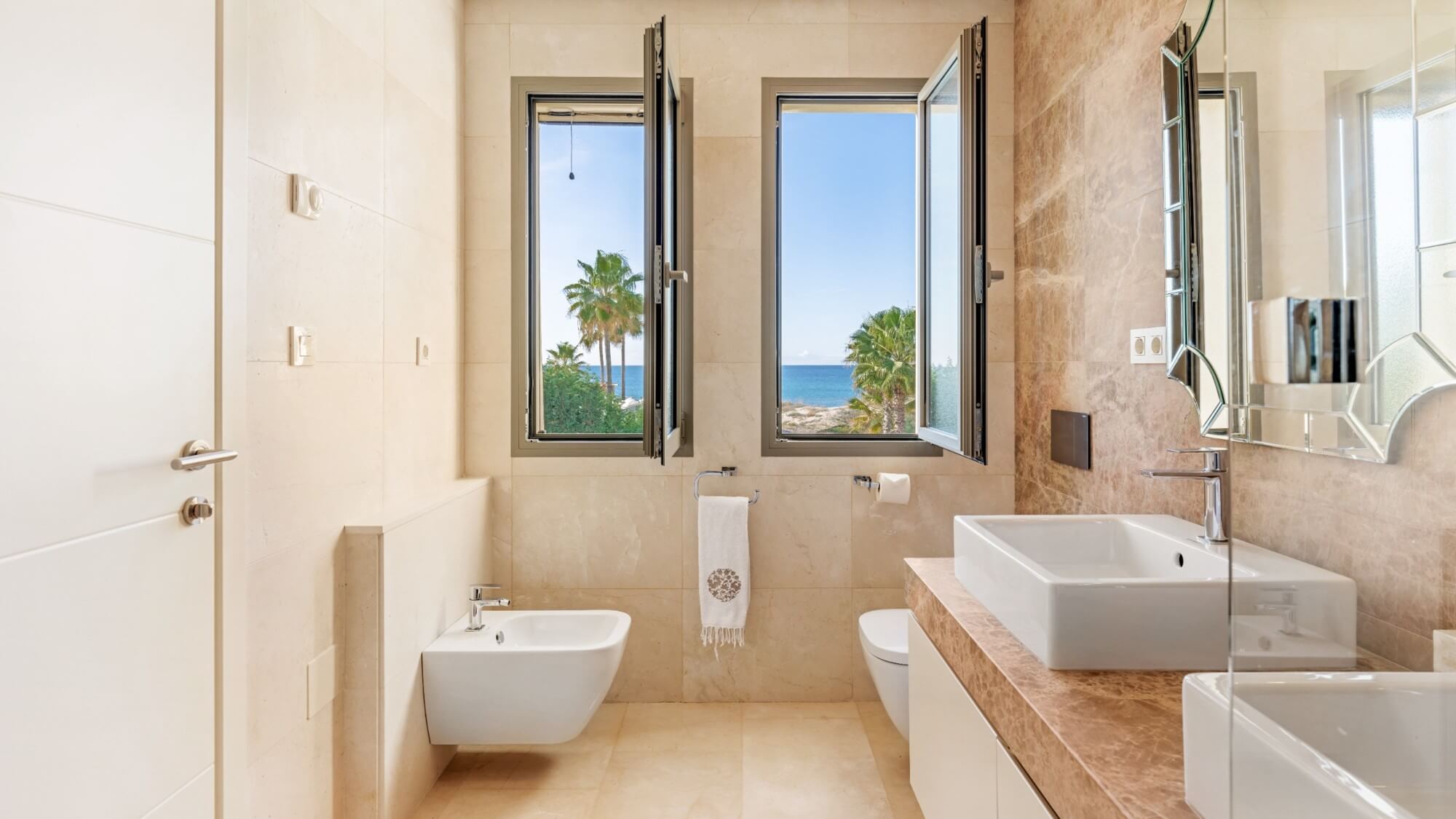 Exquisite Residenz: Luxusvilla in La Cerquilla, Nueva Andalucia