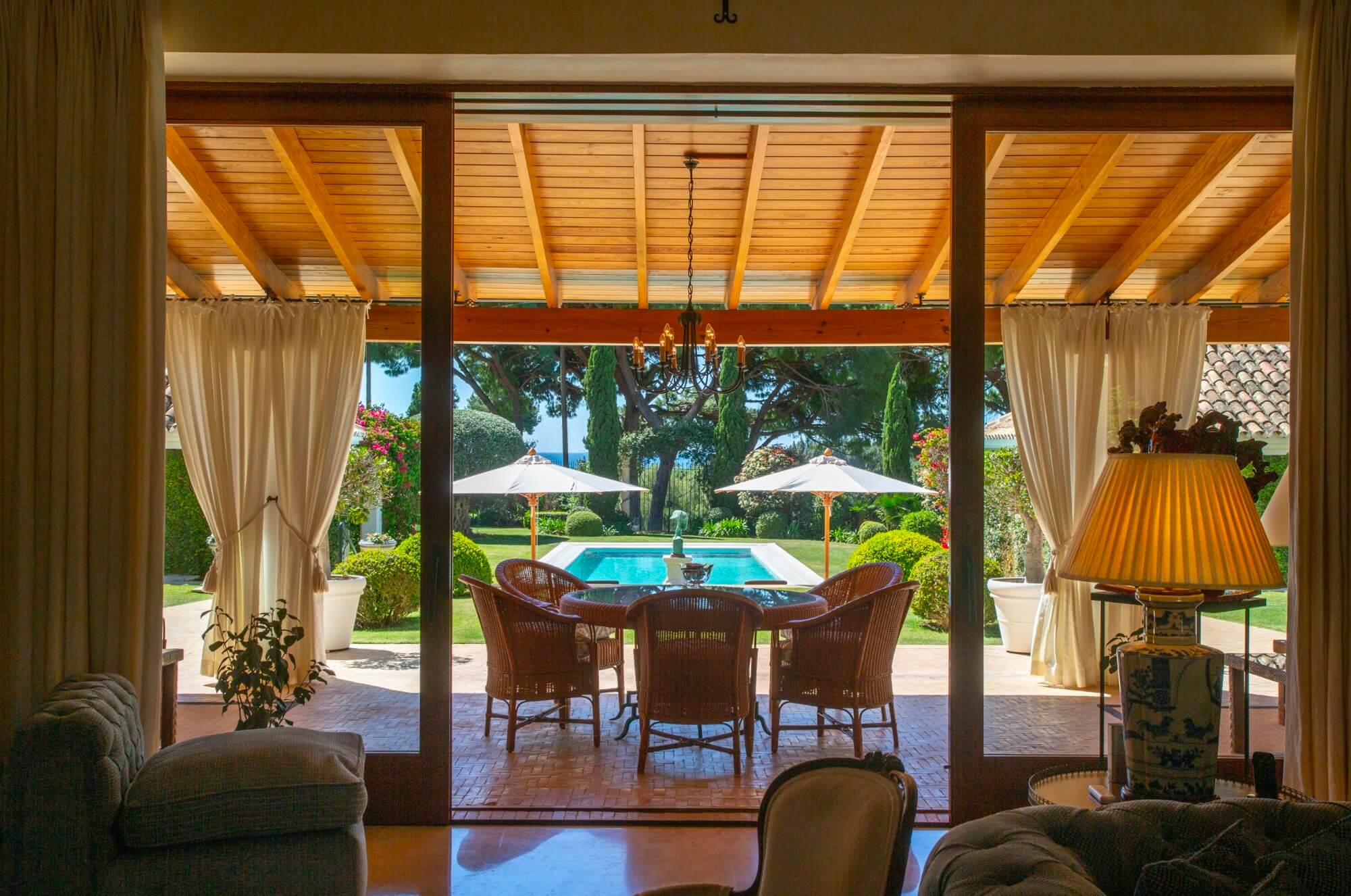 Vereda del Golf Jewel: Premium Beachfront Villa in East Marbella