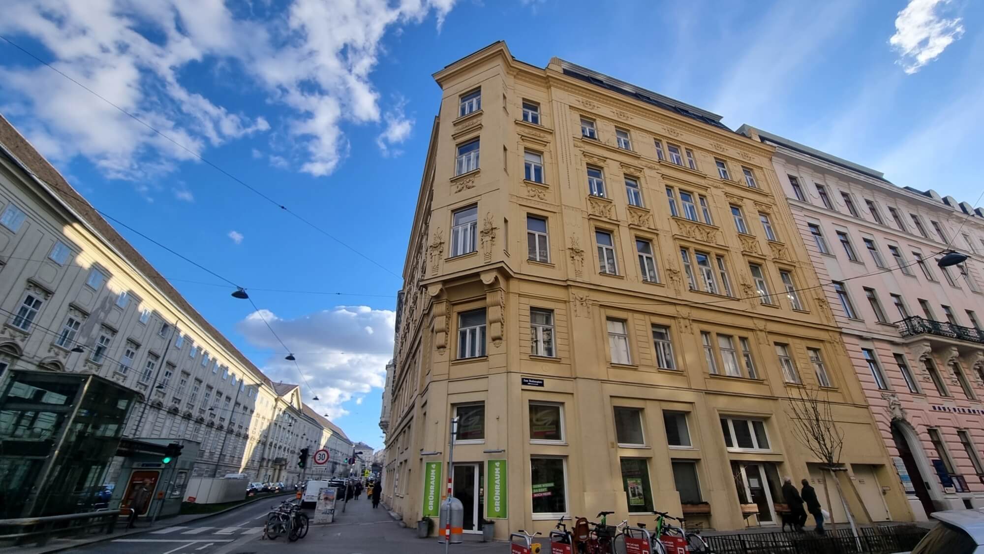 Klassischer Altbau 5 Zimmer beim Theresianum