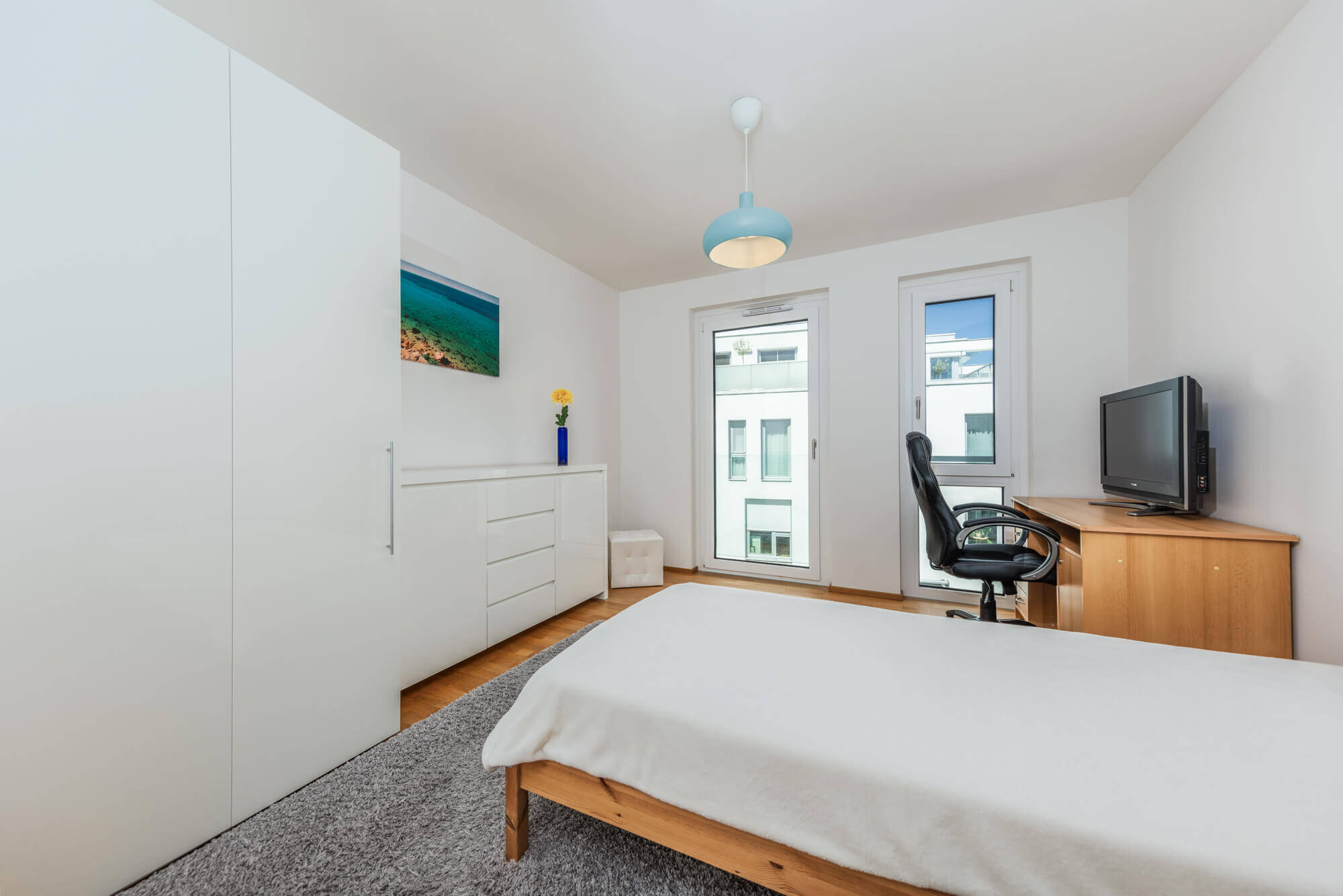 Exclusive living right on the water