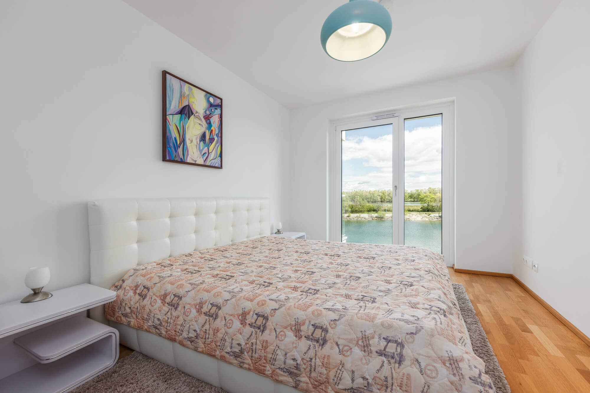 Exclusive living right on the water