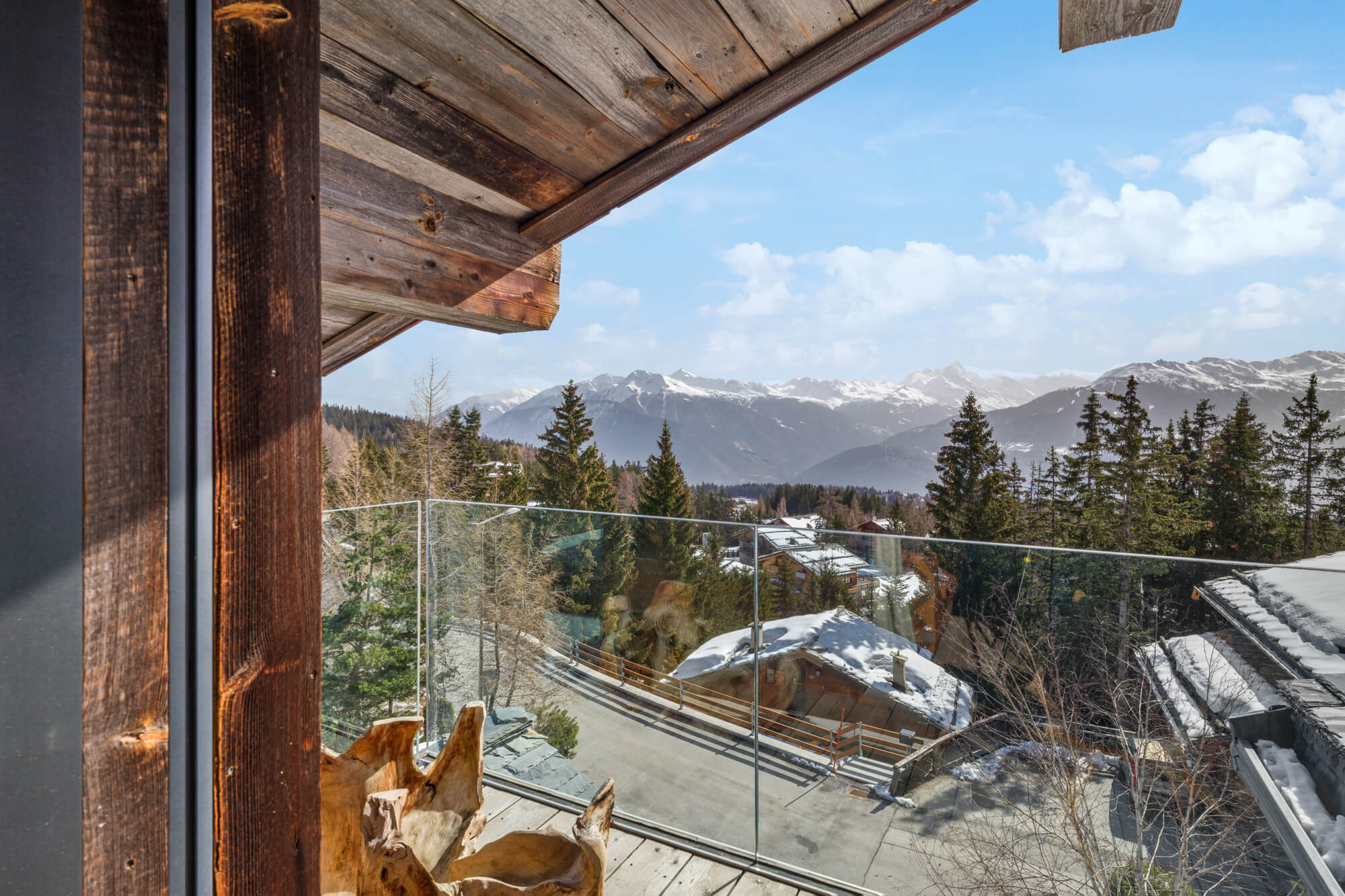 Exquisite chalet in an exclusive location in Plans-Mayens, Crans-Montana