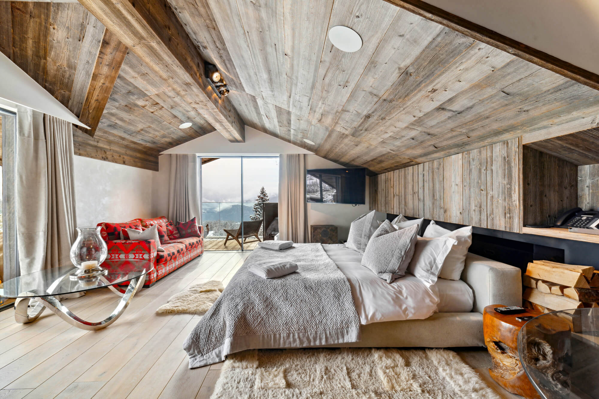 Exquisite chalet in an exclusive location in Plans-Mayens, Crans-Montana