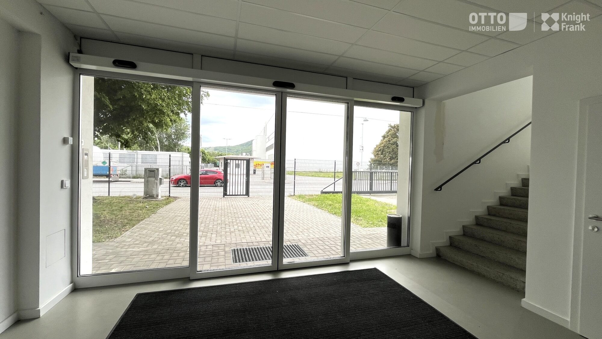 Ideally located office space in the 21st district