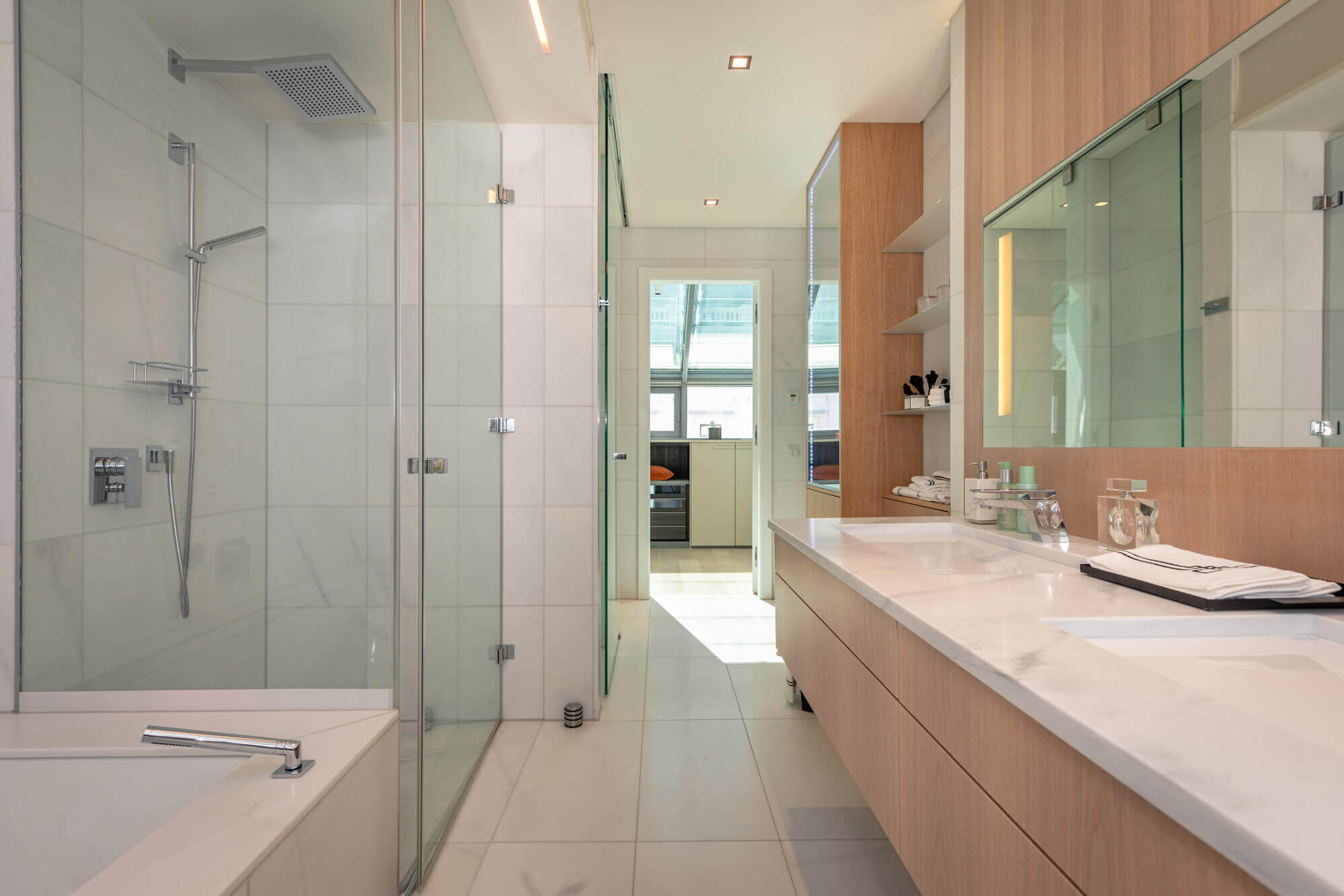 Luxurious Living with Hotel Service