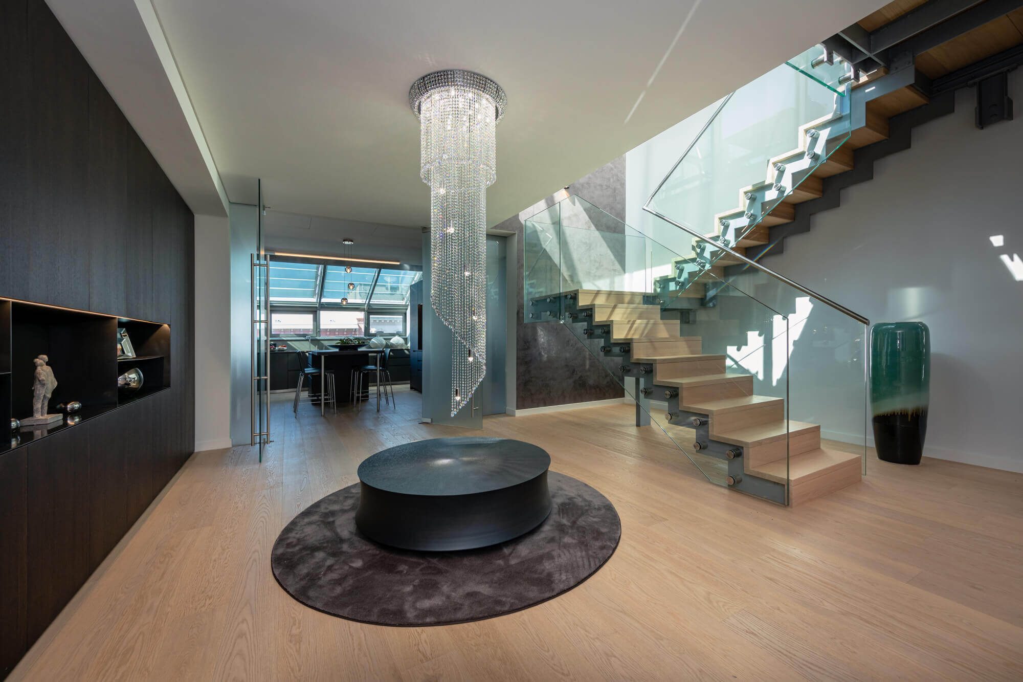 Luxurious Living with Hotel Service