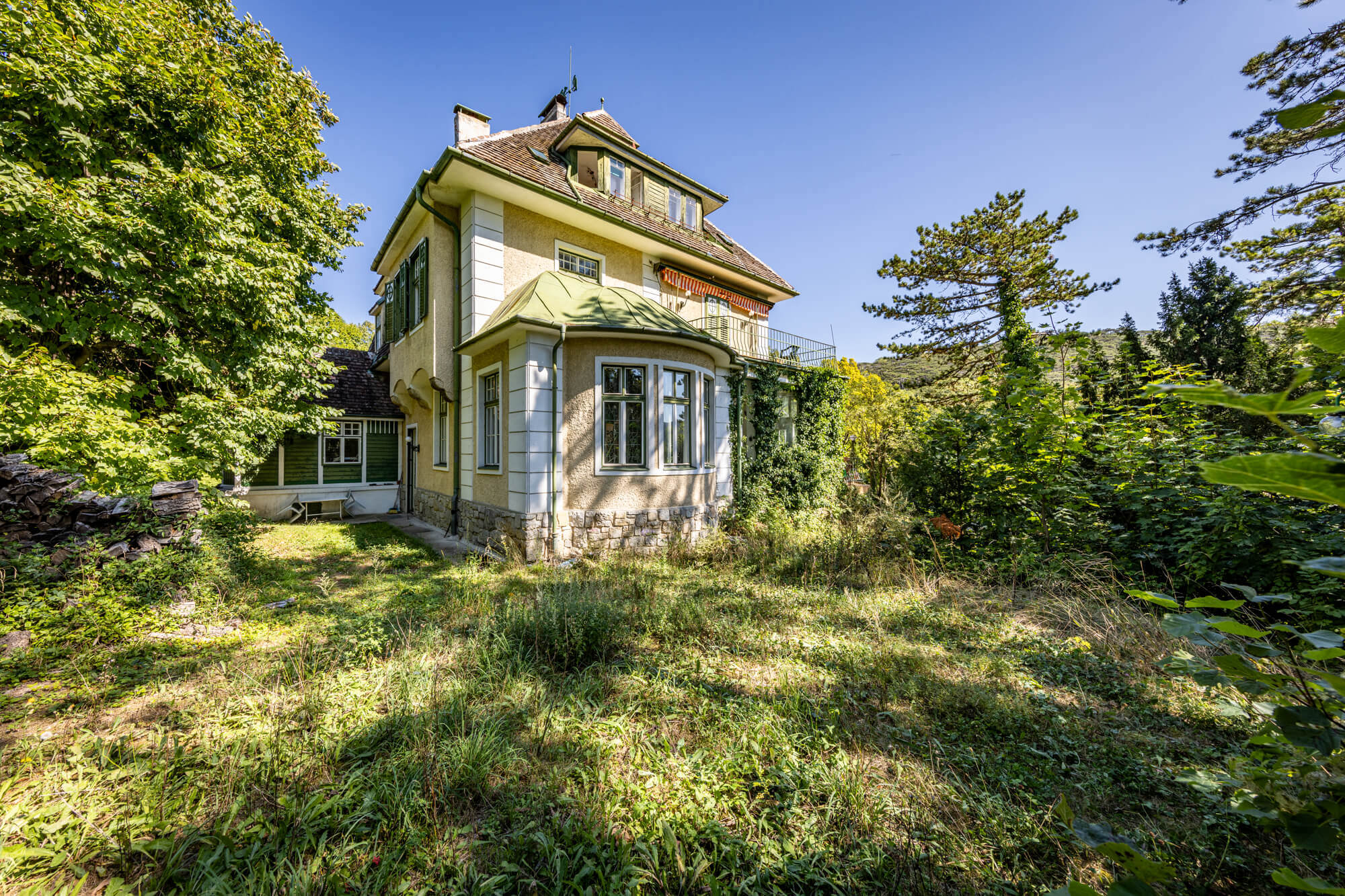 Villenjuwel in Ruhelage von Hinterbrühl