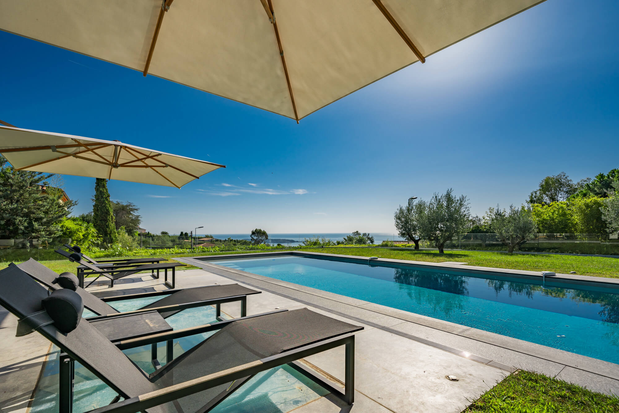 Super Cannes – Moderne Villa mit Swimmingpool und Panoramablick auf das Meer