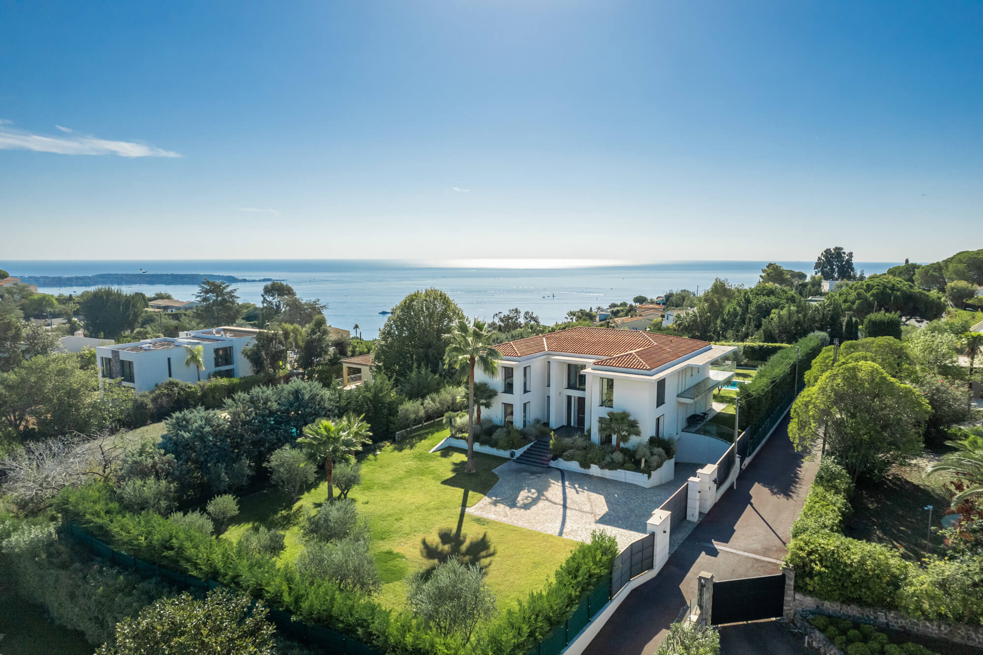 Super Cannes – Moderne Villa mit Swimmingpool und Panoramablick auf das Meer