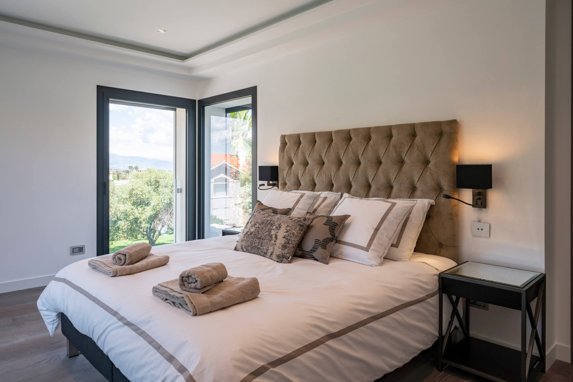 Super Cannes – Moderne Villa mit Swimmingpool und Panoramablick auf das Meer