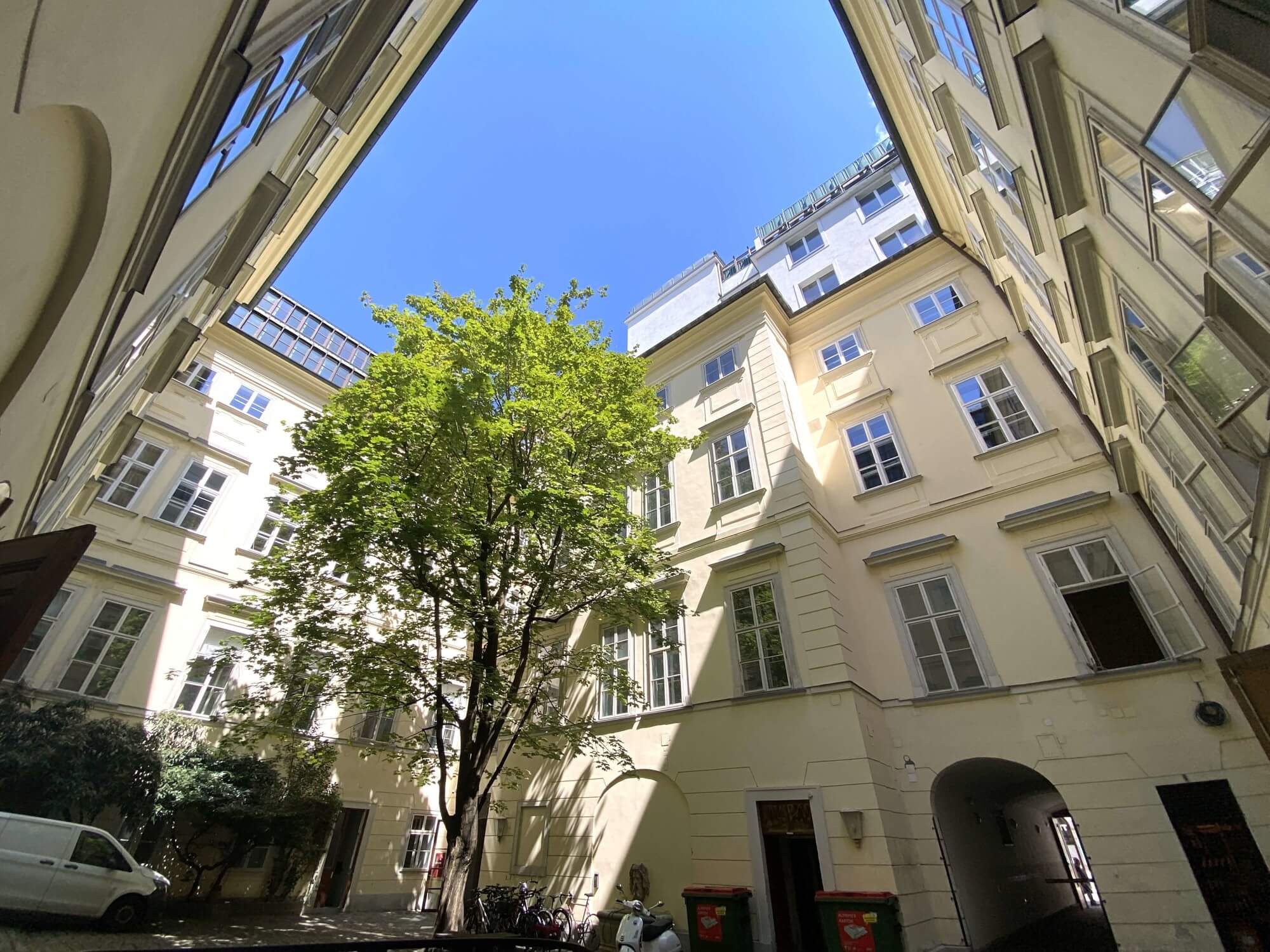 Office location: Palais Kaiserhaus