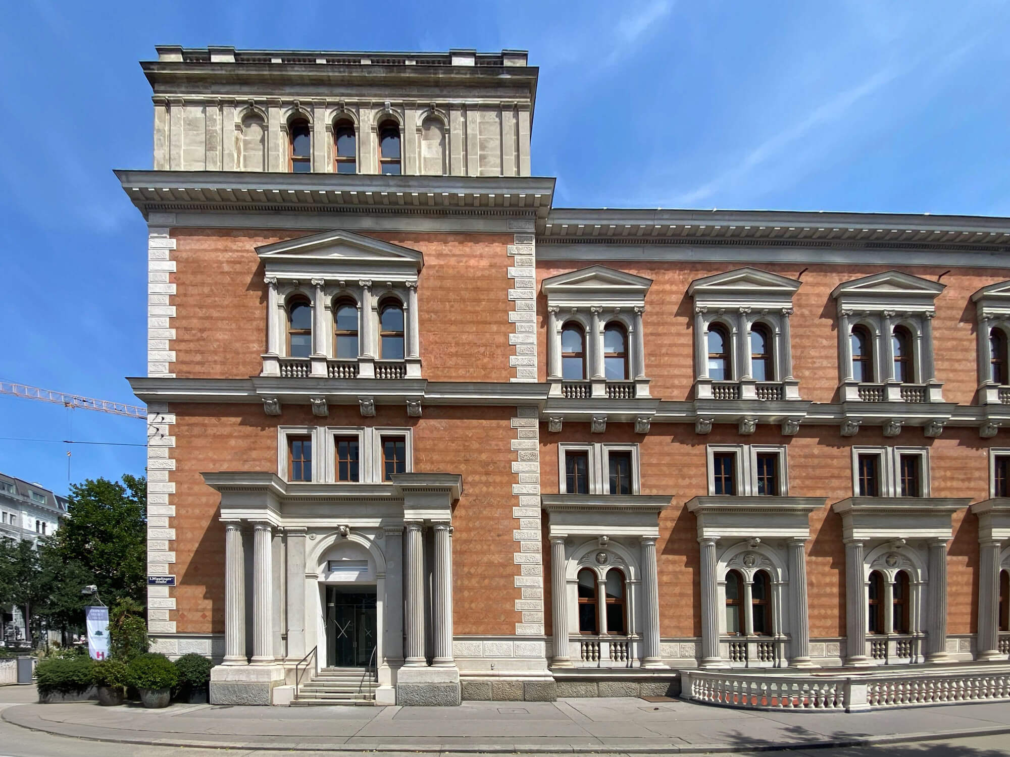 Modern office in the historic Vienna Stock Exchange