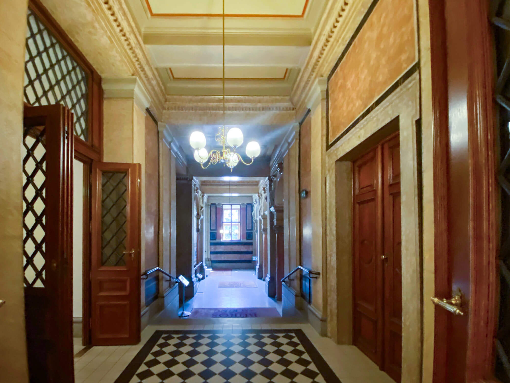 Modern office in the historic Vienna Stock Exchange