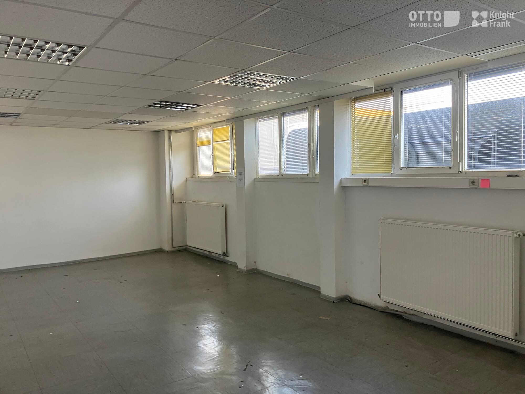 Modern high-bay warehouse