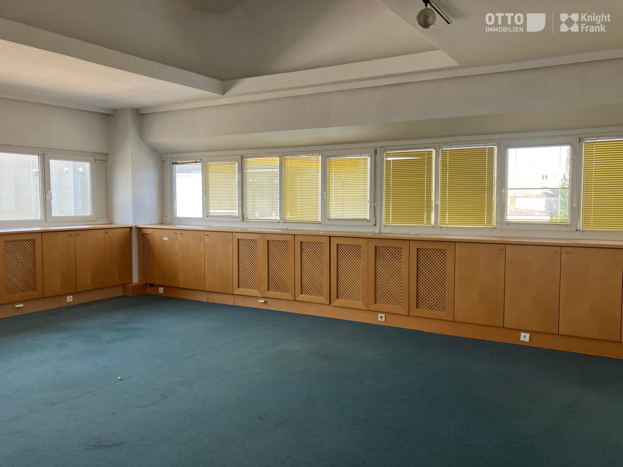 Modern high-bay warehouse