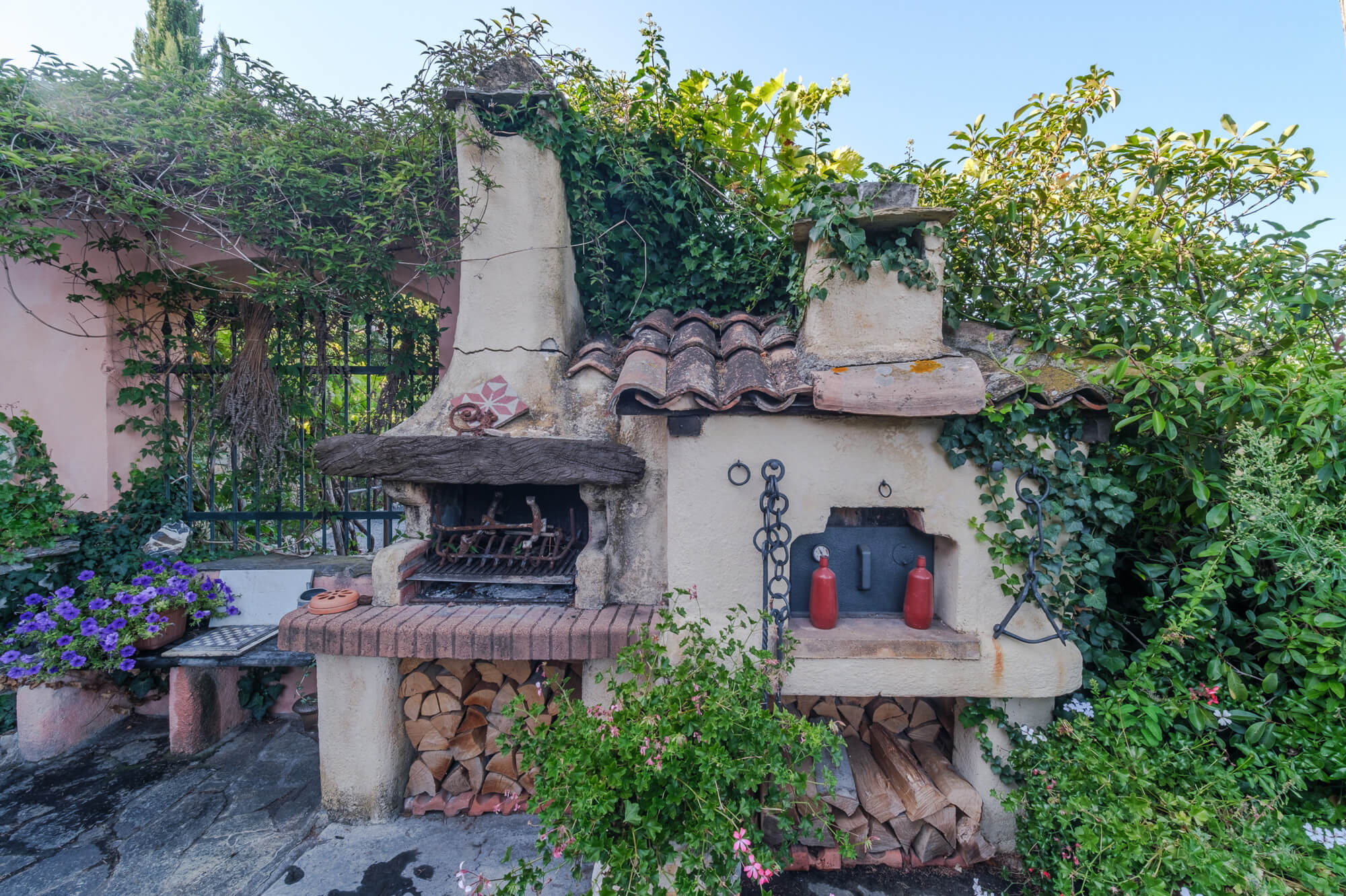 Villa Barca: an exclusive villa directly by the sea