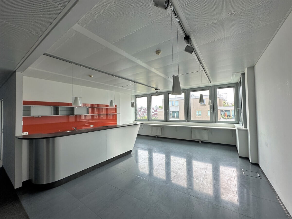 E-Zone - Top-Neubau an der U-Bahn