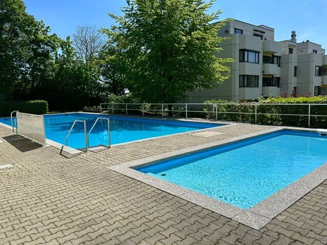 Green, quiet location with views over Vienna
