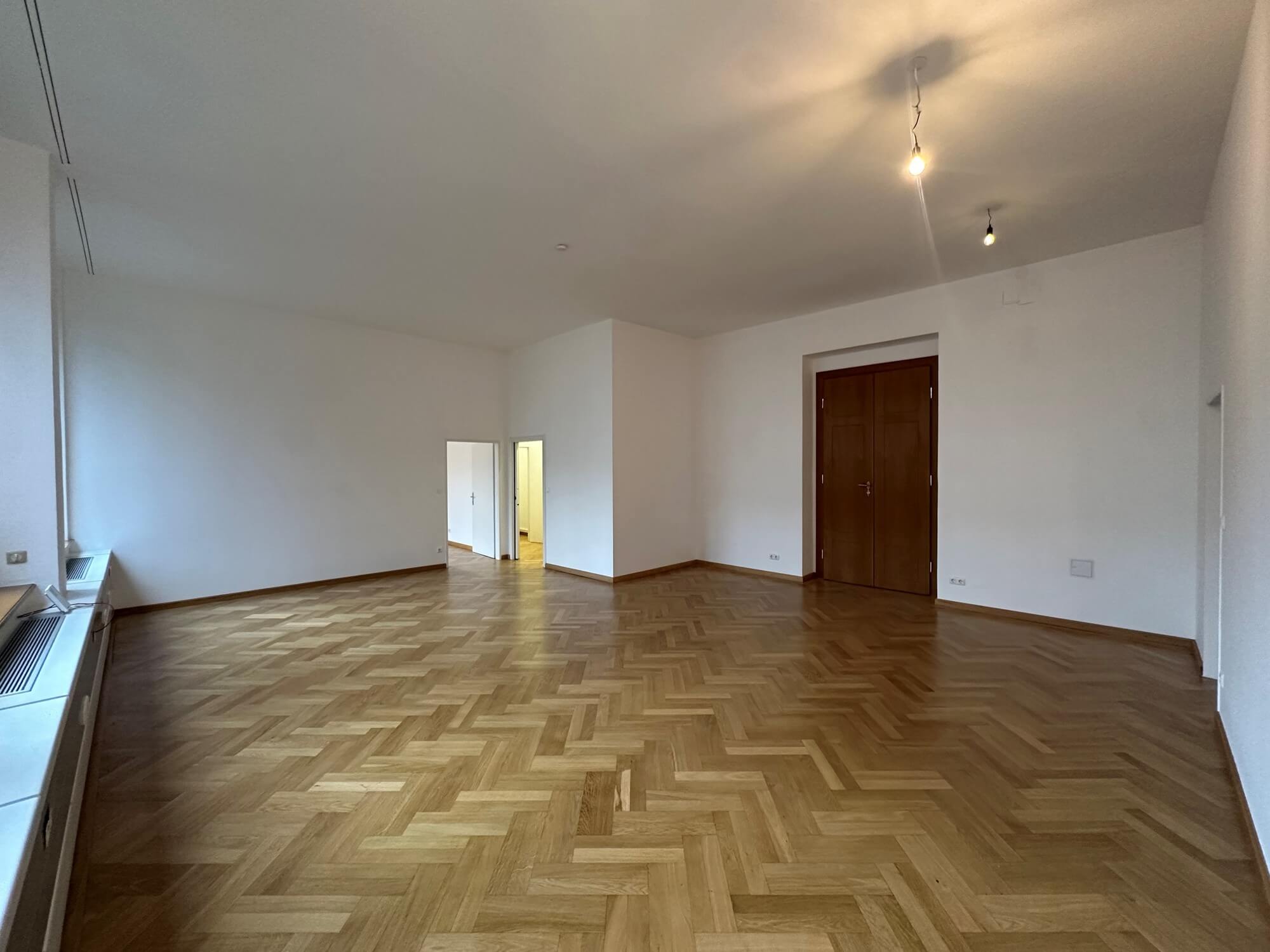 Modern office in the historic Vienna Stock Exchange