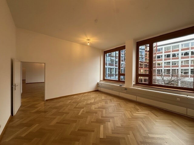 Modern office in the historic Vienna Stock Exchange